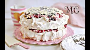 Najpyszniejszy torcik bezowy jaki jadłam. Tort Bezowy Z Czarna Porzeczka Pavlova Przepis Mala Cukierenka Youtube