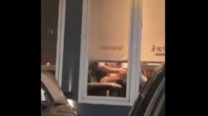 Heboh Video 12 Detik Sepasang Muda Mudi Begituan di Kafe Senopati: Yang  Jomblo Jangan Lihat! HD phone wallpaper