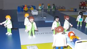 En situation de crise, le plan blanc permet d'organiser la prise en charge d'un afflux massif de victimes, tout en maintenant la continuité des soins des patients hospitalisés. A L Hopital Clocheville Un Plan Blanc En Miniatures