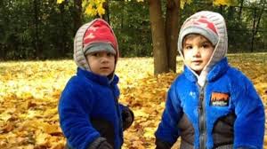 Ce score permet ainsi à m6 de se positionner en deuxième position sur cette tranche horaire. Les Jumeaux De Celine Ont Bien Grandi Et Voici Des Photos Le Sac De Chips