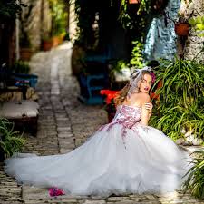 Ein brautkleid ist für jede frau etwas ganz besonderes. Vs Brautmoden Jetzt In Unserem Brautmoden Studio In Erfelden Anprobieren Nevesta Braut Brautkleid Brautkleider Wedding Hochzeit Hochzeitskleid Darmstadt Riedstadt Vsbrautmoden Grossgerau Facebook