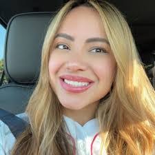 Leah Leal's Instagram, Twitter & Facebook