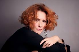 Invece, per i suoi 76 anni, ha voluto vicino solo la sua unica figlia, io. Lucrezia Lante Della Rovere Eta Peso Altezza Carriera E Vita Privata Della Famosa Attrice