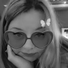 How to care for a Christmas cactus to encourage blooming?