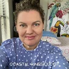 Amanda Elledge's Instagram, Twitter & Facebook