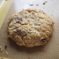 126 calories, 1 starch choice, 1 fats choice 16 grams carbohydrate, 2 grams protein, 6 grams fat. Low Sodium No Salt Oatmeal Raisin Cookies Can Choose Vegan Or Diabetic Too
