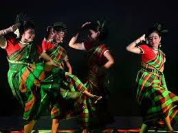 There are many different types of dances in the world which can be primarily differentiated on the basis of style. Beautiful Traditional Dances Of Himachal Pradesh Nativeplanet