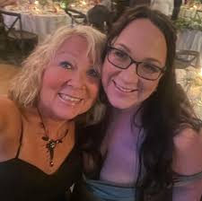 Total Gym Tuesday! Day 2 Merry Fitmas Challenge with Squats! This month  I'll be starting my workouts with this 10 minute leg workout. If you're  looking for ways to build strength and