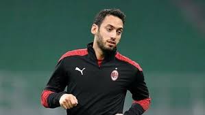 Bu kategoride toplam 16 sayfa bulunmaktadır ve şu anda bunların 16 tanesi görülmektedir. Milan Dan Hakan Calhanoglu Aciklamasi Yeni Sozlesme Fotomac