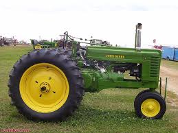 John Deere G Tractor