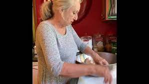 Also i have the opportunity of meeting mrs. Smother Fried Chicken Cooking With Brenda Gantt