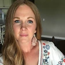 Amanda Uzzell's Instagram, Twitter & Facebook