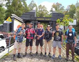 59 likes · 20 talking about this · 463 were here. Retribusi Pendakian Gunung Lawu Via Cemoro Sewu Naik Berikut Harga Tiketnya Gunung Lawu