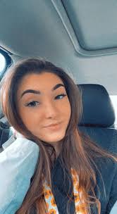 Lily Erickson (@_lilyray_)