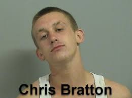 🚨Bouncer/DJ shot and killed outside east Tulsa bar On 7/30/21 around 1:20  a.m., officers were called out to a shooting at DD's Double Shots near 11th  and Maplewood. When officers arrived, they