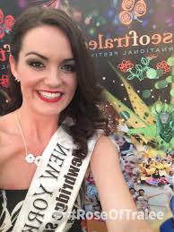 Maeve Fox (@foxymaeve)