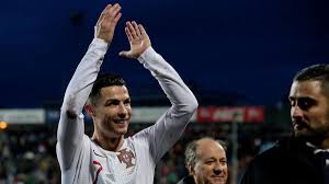 Früh muss portugals superstar ronaldo das. Europameister Portugal Sichert Sich Durch Einen Sieg In Luxemburg Das Em Ticket Eurosport