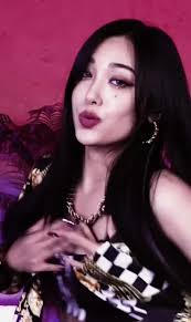 Aisha Everglow Dancing