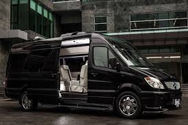 Mercedes Benz Sprinter 2500 Crew Luxury Van Exterior Picture Luxury Van Benz Sprinter Luxury Cars Audi