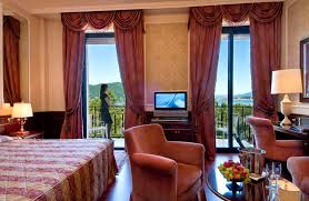 If your lounge room is primarily a gathering place and you use it often for entertaining, then you will want to both maximize seating and make it easy for people to walk around the the most coherently decorated room have intention woven into every aspect of the space. Pesach Itali Tour Olam