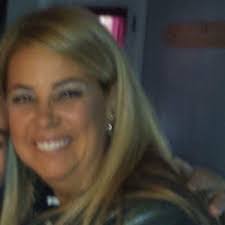 Annie Perron's Instagram, Twitter & Facebook