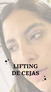 Completa tu look de con nuestro Lifting de Cejas. 💖, Al resaltar tus cejas  perfectamente arqueadas y definidas, lograrás una mirada aún más impactante  y elegante., 📍¡Reserva tu cita ahora y déjanos ...
