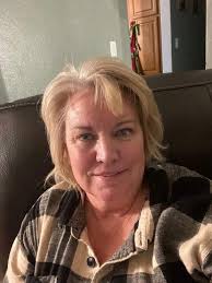 I know some had college graduations today….Like Ann Liske Bormann so I  snagged this off her page. Debbie Van Blaricom is there and Im just hanging  in my favorite chair recovering from