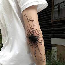 Sketch Tattoo And Art On Instagram Totupage Sketch Sketchtattoo Tattoosketch Flashtatto Tattoos Elbow Tattoos Body Art Tattoos