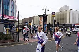 The queen's baton relay is a relay around the world held prior to the beginning of the commonwealth games. Commonwealth Games Wikiwand