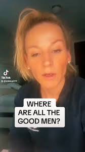 Sara Eaton's Instagram, Twitter & Facebook