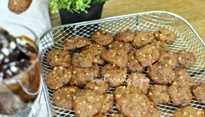 Cara adunan, bahan bertepatan mengikut sukatan dan cara memasak menjadikannya lebih rangup setanding di kedai roti. Biskut Coklat Cip Rangup Crunchy Chocolate Chip Buat Orang Lapo