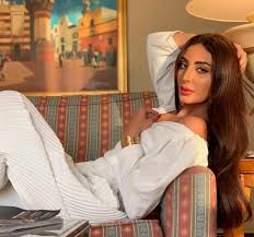 إذا أرسل المستخدم البيانات ، يتم تشفير البيانات أولاً. Ù†ÙˆØ± Ø§Ù„ØºÙ†Ø¯ÙˆØ± Ù…ØªÙ‡Ù…Ø© Ø¨Ø§Ù„Ø³Ø±Ù‚Ø© ÙˆØ§Ù„ØµÙ…Øª Ø³ÙŠØ¯ Ø§Ù„Ù…ÙˆÙ‚Ù Ø§Ù„Ø¨ÙˆØ§Ø¨Ø©
