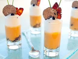 Verrine De Veloute De Potiron Chantilly Au Lard Fume Et Truffe Noire Recette Veloute Potiron Potiron Amuse Bouche Gastronomique