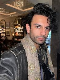 ciao milano!!!! my first time at milano fashion week 🖤 already in love  with this city and its people