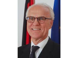 Expatrio in Dialogue with Dr. Axel Berg