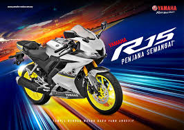 Spesifikasi yamaha r15 vva yang dijual di malaysia masih sama dengan spesifikasi yamaha r15 vva yang dijual di indonesia. 2021 Yamaha Yzf R15 Gets A New Colour Option In Malaysia Rm11 988