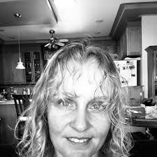 Amazon.com: Hugo Pool [DVD] : Alyssa Milano, Mark Boone Junior, Malcolm  McDowell, Sean Penn, Robert Downey Jr., Cathy Moriarty, Patrick Dempsey,  Sean Glenn, Bert Remsen, Kevin Dornan, Michael Mazzola, Richard Lewis (II),