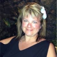 Kristen Graf's Instagram, Twitter & Facebook