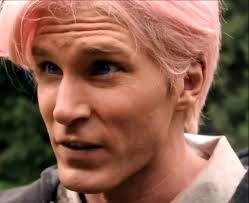 Recap: Dirk Gently's Holistic Detective Agency 1.03 "Two Broken Fingers"