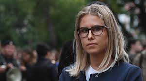 Jun 14, 2021 · юрист и оппозиционерка любовь соболь останавливает свою избирательную кампанию и отказывается от участия в сентябрьских выборах в госдуму. V Moskve Zaderzhali Yurista Fbk Lyubov Sobol Video Happy Lady 24