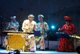 TIENG DAN XUA