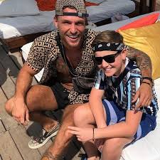 Make it look good (ft. Dj Tom Zanetti On How Becoming A Dad At Just 17 Turned His Life Around Leeds Live