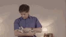 Las fotos se viralizaron en las redes sociales. Axel Kicillof Kicil Love Gif Axelkicillof Kicillove Mate Discover Share Gifs