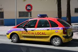 La cooperativa de ahorro y crédito policía nacional, conjuntamente con su equipo de trabajo, camina día a día a la excelencia para alcanzar los objetivos planteados, generando e innovando productos. Policia Local Guardia Civil Policia Nacional Wer Hilft Wann Iberia Versicherungsmakler