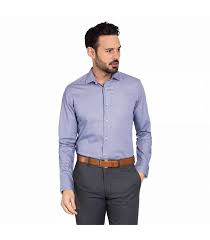 Le motif élémentaire est le même que celui de la popeline. Chemise Bleue Homme Slim A Carreaux En Coton Egyptien