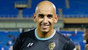 عز الدين دوخة لسبورت 360 الهلال وحمد الله الأفضل وهذا سر غيابي أمام النصر سعودي 360 هو واحد من أبرز حراس الدوري الس Graphic Sweatshirt Sweatshirts Sweaters