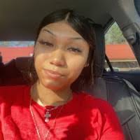 Yadira Ponce's Instagram, Twitter & Facebook