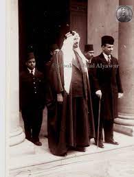 الشيخ عجيل الياور شيخ مشايخ شمر والسيد عبدالقادر الكيلاني سفير العراق في مصر القاهرة ١٩٣٨م iraq mesopotamia history