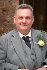 Glasgow families pay tribute to those who died of coronavirus