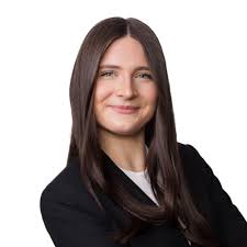 People: Senior leadership with a unique capital markets perspective